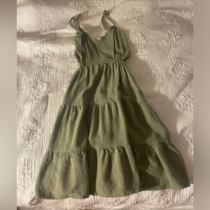 Super cute xs sage green altar’d state dress